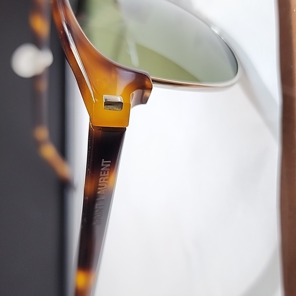 Saint laurent sunglasses - Picture 5 of 7